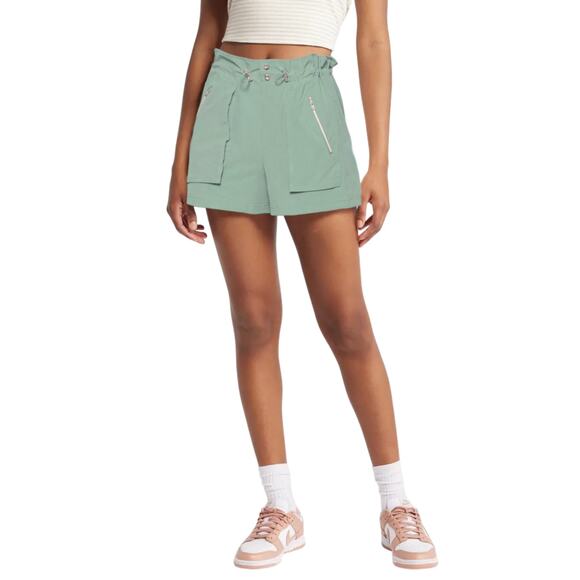 NWT C&C California High Rise Lightweight Stretch Woven Zip Pocket Bungee Shorts - Picture 2 of 5